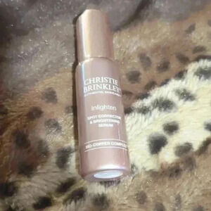 Brand New Sealed Christie Brinkley Inlighten Spot Corrector & Brightening Serum